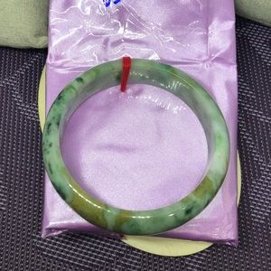 63.6mm Green with Darker Green & Brown spots jade